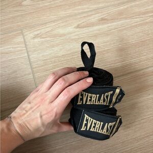 Everlast Black Hand Wraps for boxing